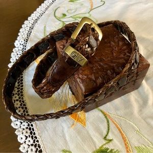 Vintage Gloria Vanderbilt Dark Brown Woven Leather Belt. Brass Buckle M/L